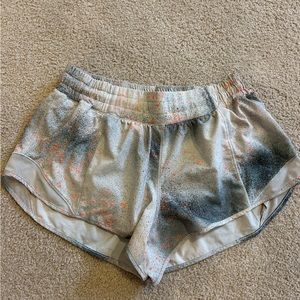 Lululemon hotty hot shorts 2.5 inch low waist size 8, fit more like a 6.